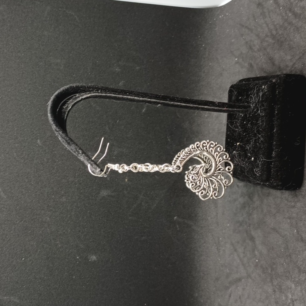Handmade silver tone chain Paisley dangle earrings nwot